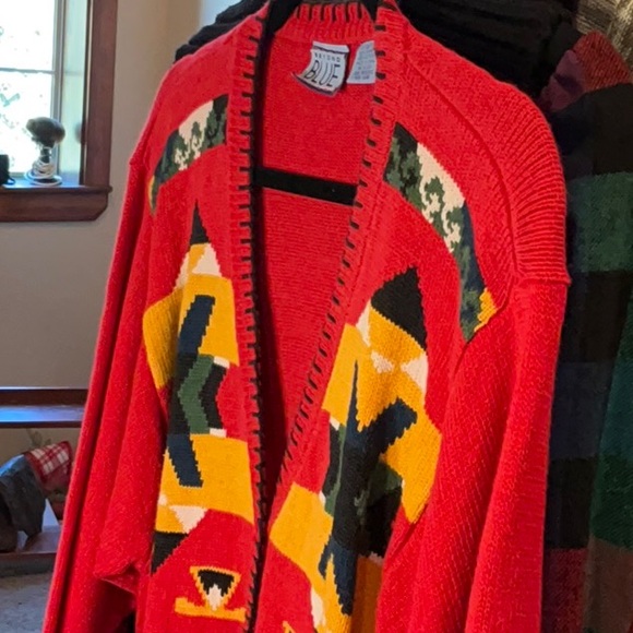 Sweater - Picture 1 of 1